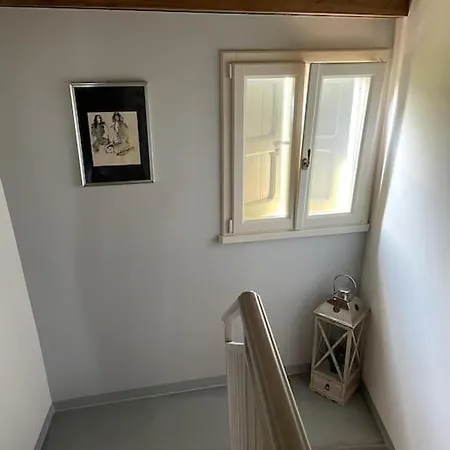 Con Camino Nel Borgo Del Castello *