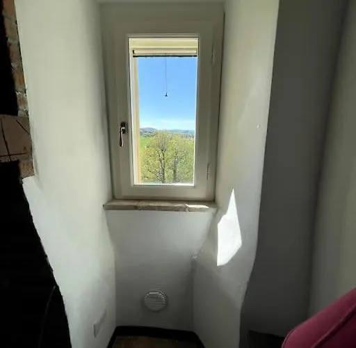 Con Camino Nel Borgo Del Castello * Albinea