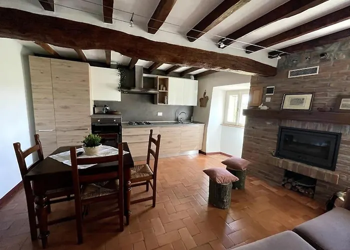 Tatil Evi Con Camino Nel Borgo Del Castello Albinea