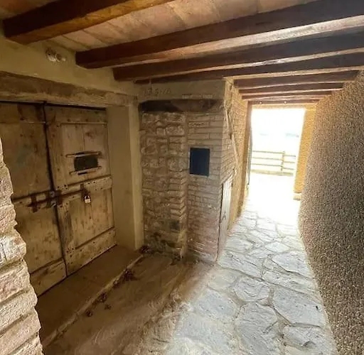 Dom wakacyjny Con Camino Nel Borgo Del Castello Albinea