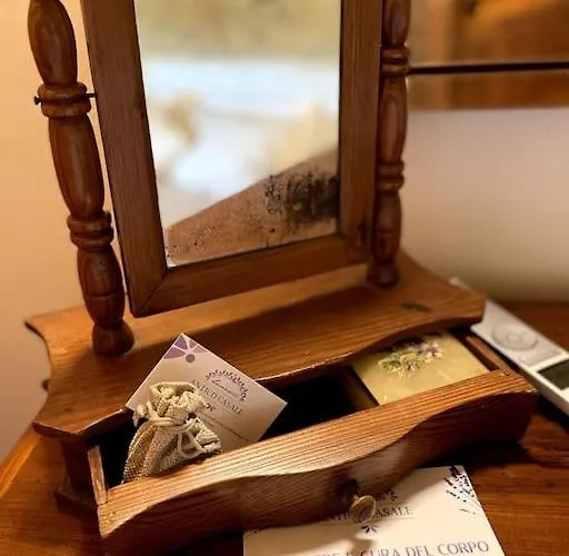 Con Camino Nel Borgo Del Castello 펜션 *